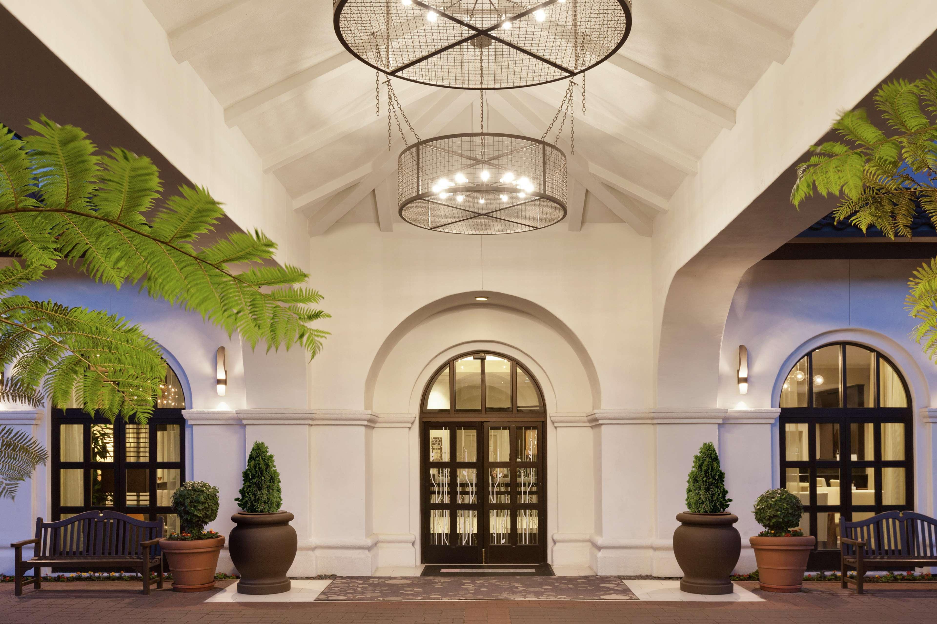 Hilton Garden Inn Купертино Экстерьер фото