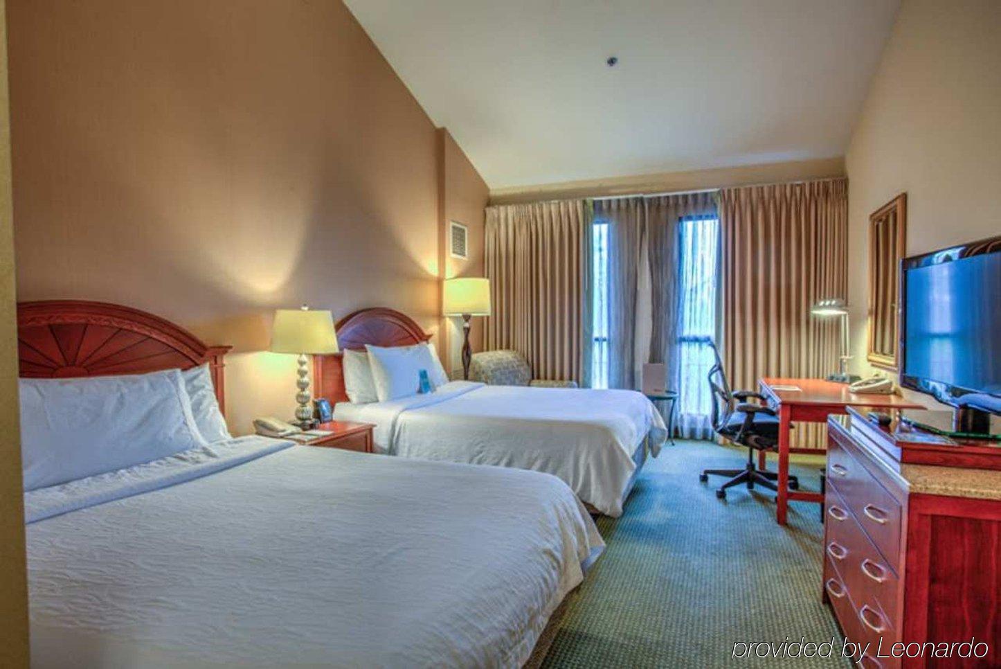 Hilton Garden Inn Купертино Экстерьер фото