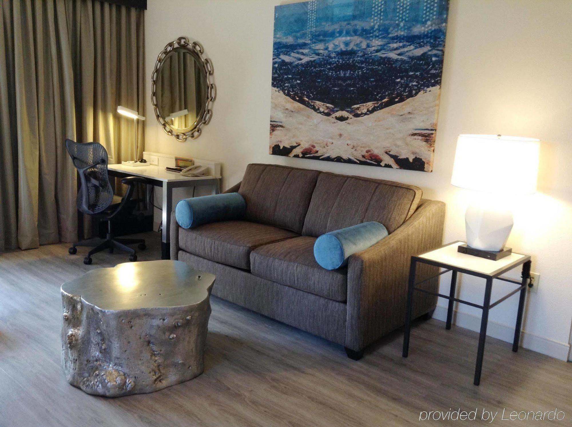 Hilton Garden Inn Купертино Экстерьер фото